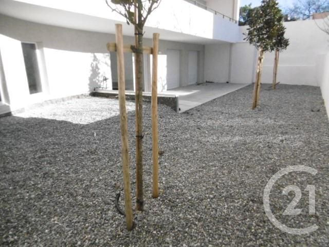 Afficher la photo en grand Appartement T3 à vendre - 3 pièces - 61.13 m2 - MARSEILLE - 13005 - PROVENCE-ALPES-COTE-D-AZUR - Century 21 Longchamp Immobilier