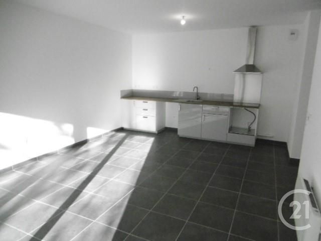 Afficher la photo en grand Appartement T3 à vendre - 3 pièces - 61.13 m2 - MARSEILLE - 13005 - PROVENCE-ALPES-COTE-D-AZUR - Century 21 Longchamp Immobilier