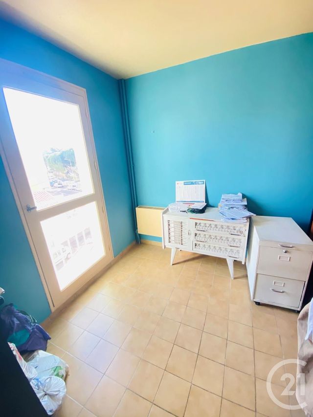 Afficher la photo en grand Appartement T4 à vendre - 5 pièces - 96.51 m2 - MARSEILLE - 13013 - PROVENCE-ALPES-COTE-D-AZUR - Century 21 Longchamp Immobilier