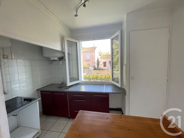 Appartement T3 à vendre - 3 pièces - 46.87 m2 - MARSEILLE - 13013 - PROVENCE-ALPES-COTE-D-AZUR - Century 21 Longchamp Immobilier Appartement T3 à vendre - 3 pièces - 46.87 m2 - MARSEILLE - 13013 - PROVENCE-ALPES-COTE-D-AZUR - Century 21 Longchamp Immobilier
