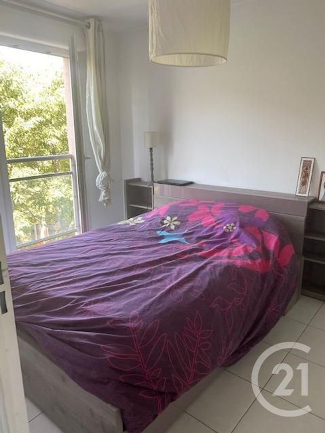 Appartement T2 à louer - 2 pièces - 37.99 m2 - MARSEILLE - 13004 - PROVENCE-ALPES-COTE-D-AZUR - Century 21 Longchamp Immobilier Appartement T2 à louer - 2 pièces - 37.99 m2 - MARSEILLE - 13004 - PROVENCE-ALPES-COTE-D-AZUR - Century 21 Longchamp Immobilier