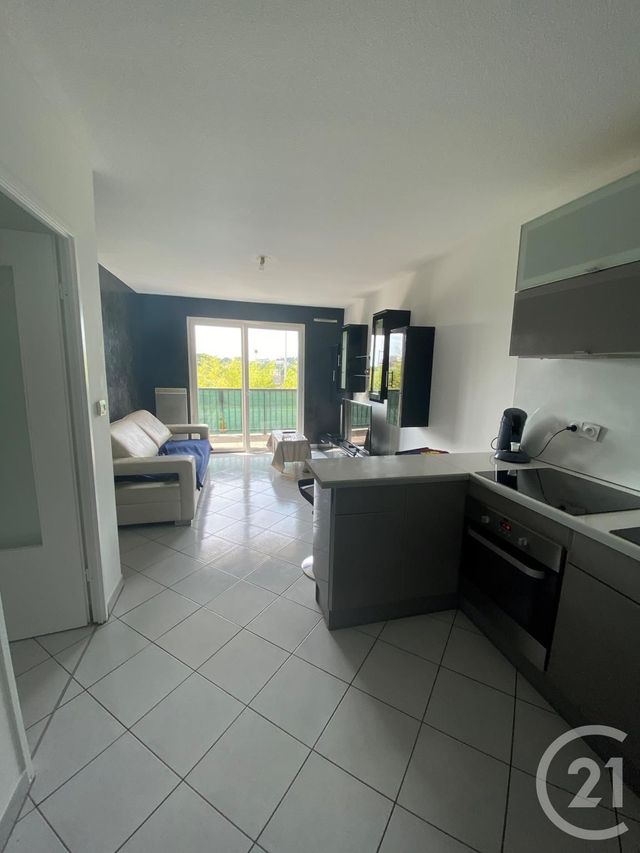 Appartement F2 à vendre - 2 pièces - 40.31 m2 - MARSEILLE - 13013 - PROVENCE-ALPES-COTE-D-AZUR - Century 21 Longchamp Immobilier Appartement F2 à vendre - 2 pièces - 40.31 m2 - MARSEILLE - 13013 - PROVENCE-ALPES-COTE-D-AZUR - Century 21 Longchamp Immobilier