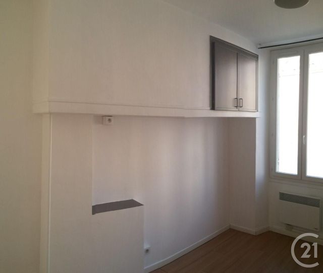 Appartement T2 à louer - 2 pièces - 41.1 m2 - MARSEILLE - 13004 - PROVENCE-ALPES-COTE-D-AZUR - Century 21 Longchamp Immobilier Appartement T2 à louer - 2 pièces - 41.1 m2 - MARSEILLE - 13004 - PROVENCE-ALPES-COTE-D-AZUR - Century 21 Longchamp Immobilier