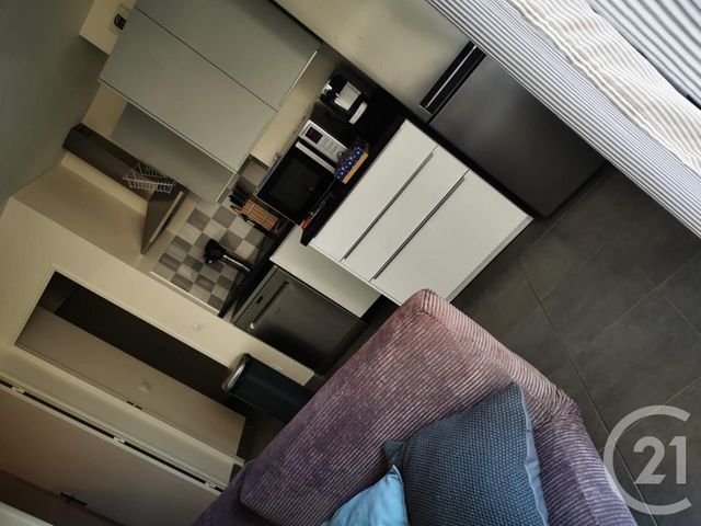 Appartement T2 à louer - 2 pièces - 38.84 m2 - MARSEILLE - 13012 - PROVENCE-ALPES-COTE-D-AZUR - Century 21 Longchamp Immobilier Appartement T2 à louer - 2 pièces - 38.84 m2 - MARSEILLE - 13012 - PROVENCE-ALPES-COTE-D-AZUR - Century 21 Longchamp Immobilier
