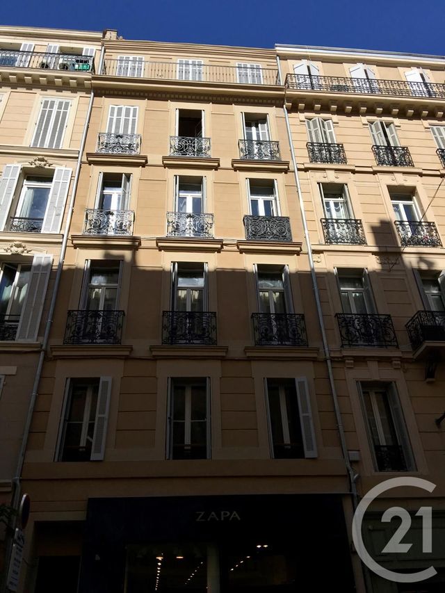Afficher la photo en grand Appartement F3 à vendre - 3 pièces - 77.0 m2 - MARSEILLE - 13001 - PROVENCE-ALPES-COTE-D-AZUR - Century 21 Longchamp Immobilier
