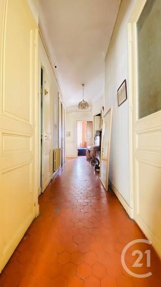 Afficher la photo en grand Appartement F3 à vendre - 3 pièces - 77.0 m2 - MARSEILLE - 13001 - PROVENCE-ALPES-COTE-D-AZUR - Century 21 Longchamp Immobilier