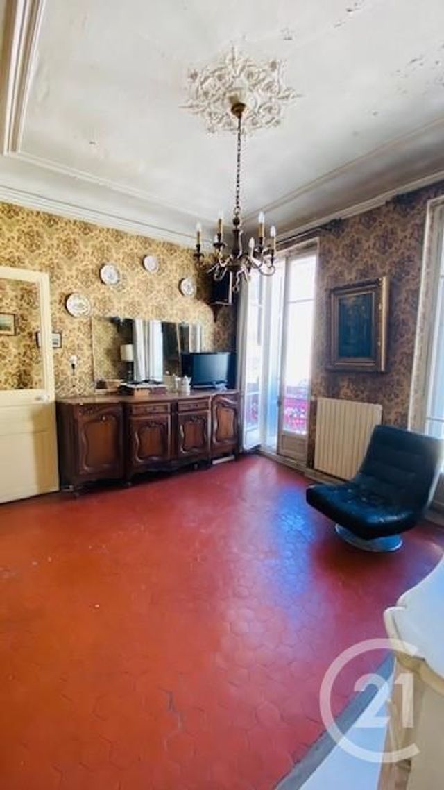 Afficher la photo en grand Appartement F3 à vendre - 3 pièces - 77.0 m2 - MARSEILLE - 13001 - PROVENCE-ALPES-COTE-D-AZUR - Century 21 Longchamp Immobilier