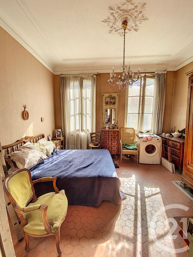 Afficher la photo en grand Appartement F3 à vendre - 3 pièces - 77.0 m2 - MARSEILLE - 13001 - PROVENCE-ALPES-COTE-D-AZUR - Century 21 Longchamp Immobilier