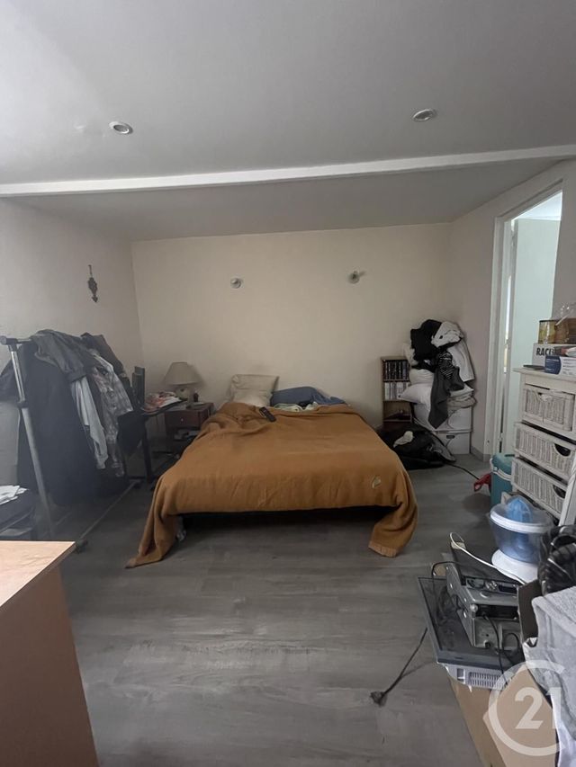 Afficher la photo en grand Appartement F3 à vendre - 3 pièces - 65.49 m2 - MARSEILLE - 13004 - PROVENCE-ALPES-COTE-D-AZUR - Century 21 Longchamp Immobilier