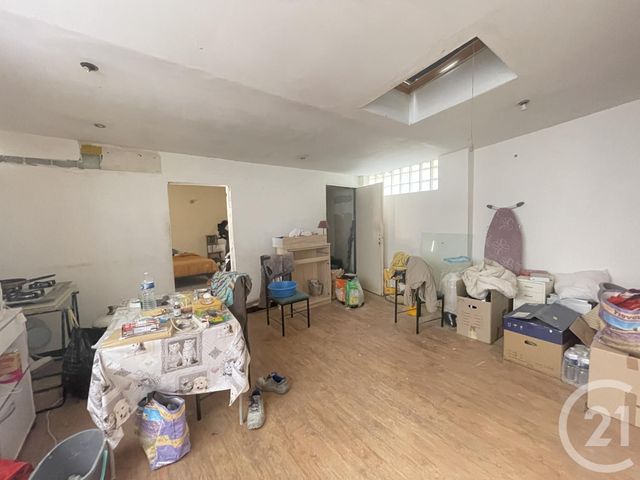 Afficher la photo en grand Appartement F3 à vendre - 3 pièces - 65.49 m2 - MARSEILLE - 13004 - PROVENCE-ALPES-COTE-D-AZUR - Century 21 Longchamp Immobilier