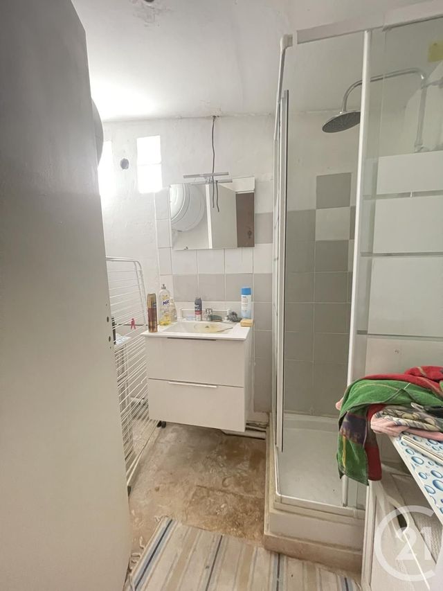 Afficher la photo en grand Appartement F3 à vendre - 3 pièces - 65.49 m2 - MARSEILLE - 13004 - PROVENCE-ALPES-COTE-D-AZUR - Century 21 Longchamp Immobilier