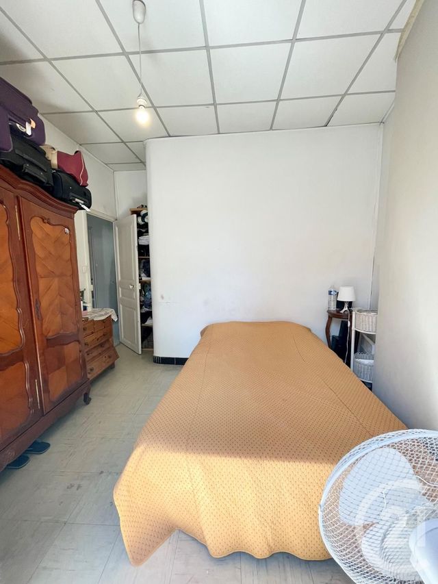 Afficher la photo en grand Appartement T2 à vendre - 3 pièces - 50.0 m2 - MARSEILLE - 13004 - PROVENCE-ALPES-COTE-D-AZUR - Century 21 Longchamp Immobilier