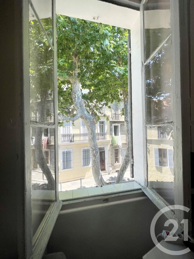 Afficher la photo en grand Appartement T2 à vendre - 3 pièces - 50.0 m2 - MARSEILLE - 13004 - PROVENCE-ALPES-COTE-D-AZUR - Century 21 Longchamp Immobilier