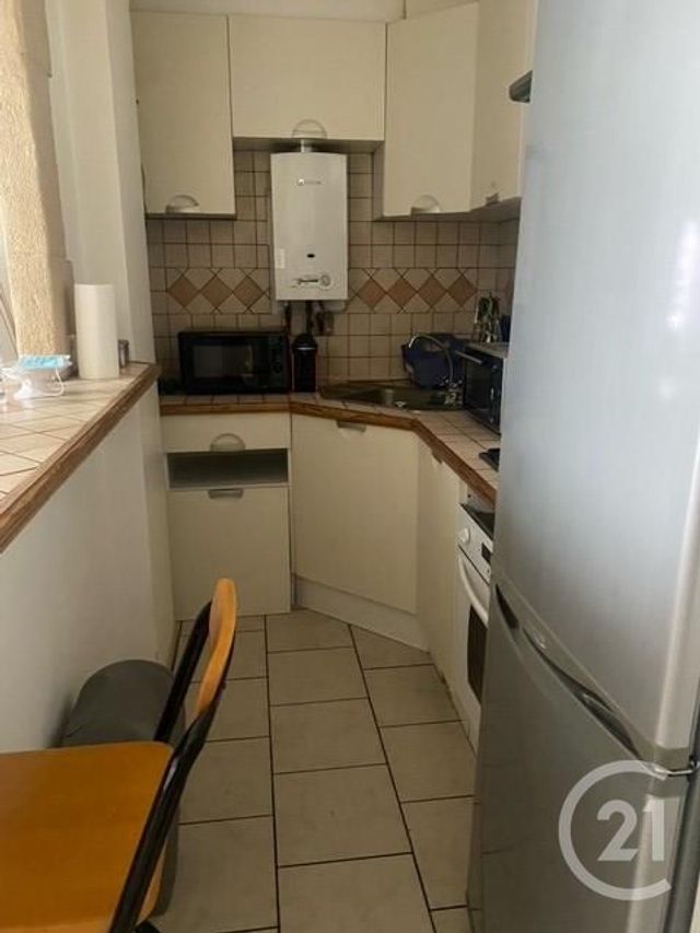 Afficher la photo en grand Appartement F2 à louer - 2 pièces - 31.38 m2 - MARSEILLE - 13004 - PROVENCE-ALPES-COTE-D-AZUR - Century 21 Longchamp Immobilier