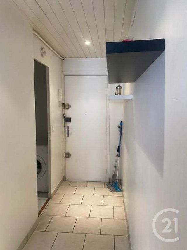 Afficher la photo en grand Appartement F2 à louer - 2 pièces - 31.38 m2 - MARSEILLE - 13004 - PROVENCE-ALPES-COTE-D-AZUR - Century 21 Longchamp Immobilier