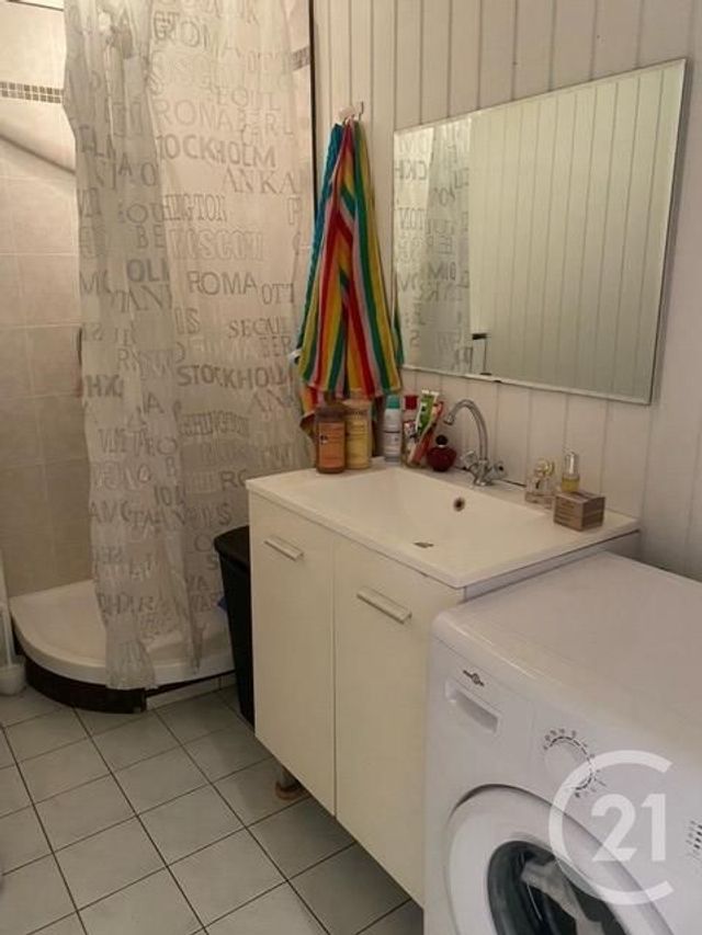 Afficher la photo en grand Appartement F2 à louer - 2 pièces - 31.38 m2 - MARSEILLE - 13004 - PROVENCE-ALPES-COTE-D-AZUR - Century 21 Longchamp Immobilier