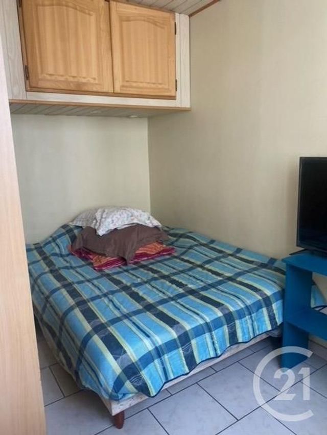 Afficher la photo en grand Appartement F2 à louer - 2 pièces - 31.38 m2 - MARSEILLE - 13004 - PROVENCE-ALPES-COTE-D-AZUR - Century 21 Longchamp Immobilier