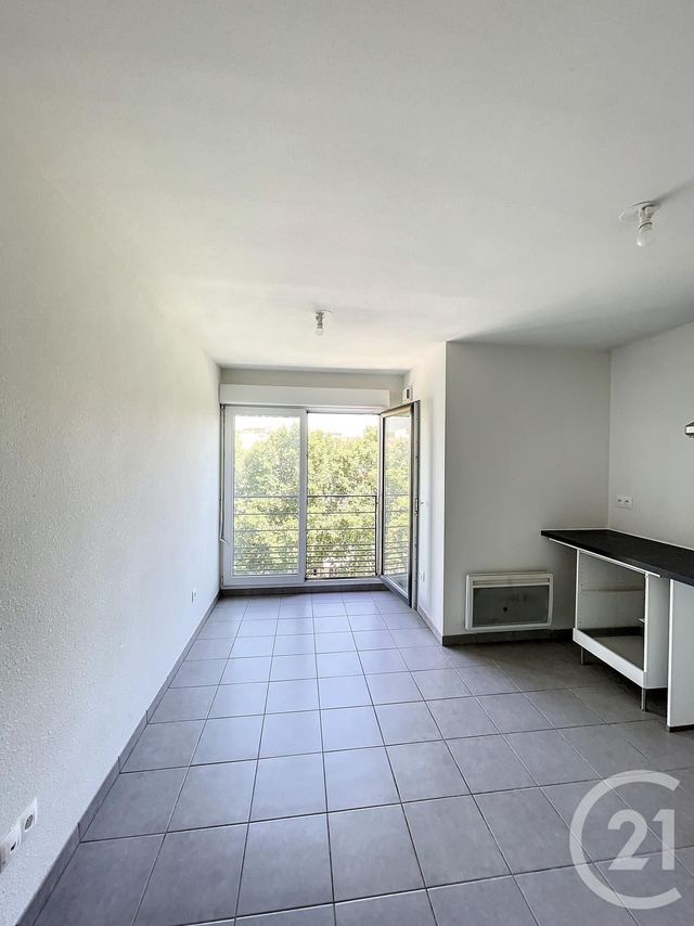 Studio à louer - 1 pièce - 22.44 m2 - MARSEILLE - 13004 - PROVENCE-ALPES-COTE-D-AZUR - Century 21 Longchamp Immobilier