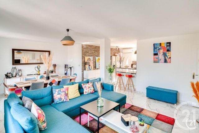 Appartement F3 à vendre - 3 pièces - 74.5 m2 - MARSEILLE - 13004 - PROVENCE-ALPES-COTE-D-AZUR - Century 21 Longchamp Immobilier