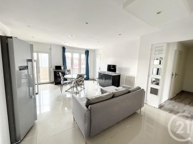 Appartement T4 à louer - 4 pièces - 70.3 m2 - MARSEILLE - 13002 - PROVENCE-ALPES-COTE-D-AZUR - Century 21 Longchamp Immobilier