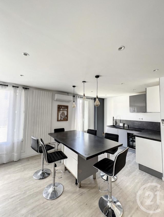 Appartement T2 à louer - 2 pièces - 48.0 m2 - MARSEILLE - 13010 - PROVENCE-ALPES-COTE-D-AZUR - Century 21 Longchamp Immobilier