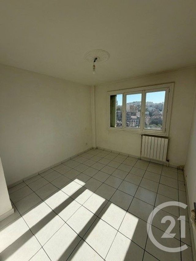 Appartement T3 à vendre - 3 pièces - 50.46 m2 - MARSEILLE - 13004 - PROVENCE-ALPES-COTE-D-AZUR - Century 21 Longchamp Immobilier