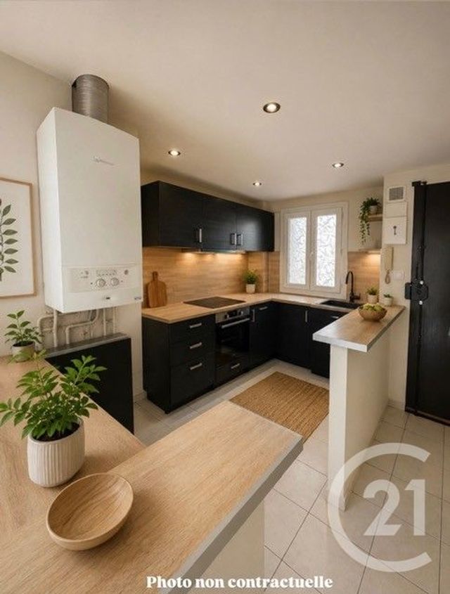 Appartement T3 à vendre - 3 pièces - 50.46 m2 - MARSEILLE - 13004 - PROVENCE-ALPES-COTE-D-AZUR - Century 21 Longchamp Immobilier