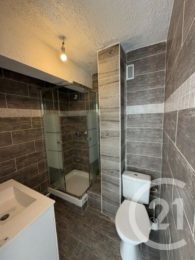 Appartement T3 à vendre - 3 pièces - 50.46 m2 - MARSEILLE - 13004 - PROVENCE-ALPES-COTE-D-AZUR - Century 21 Longchamp Immobilier