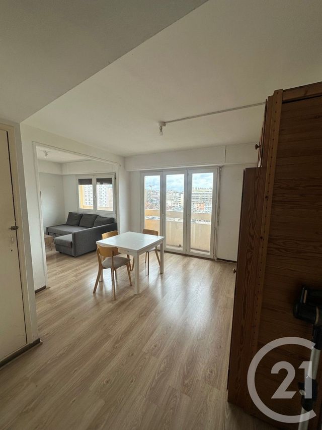 Appartement F2 à louer - 2 pièces - 50.2 m2 - MARSEILLE - 13005 - PROVENCE-ALPES-COTE-D-AZUR - Century 21 Longchamp Immobilier