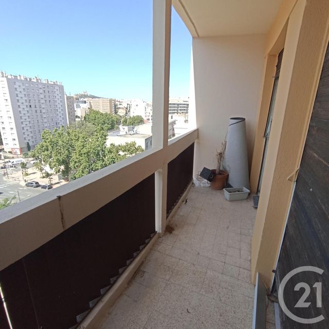 Appartement F2 à louer - 2 pièces - 50.2 m2 - MARSEILLE - 13005 - PROVENCE-ALPES-COTE-D-AZUR - Century 21 Longchamp Immobilier