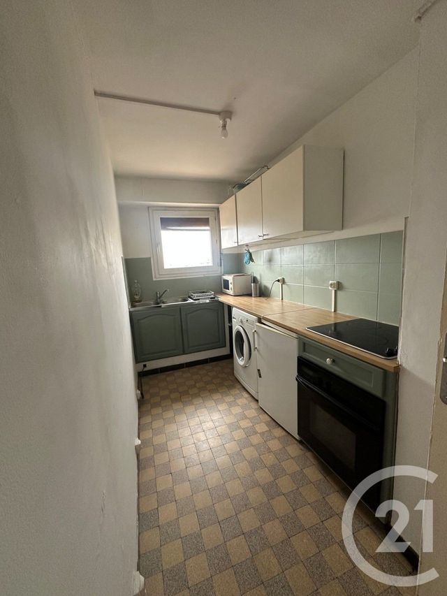 Appartement F2 à louer - 2 pièces - 50.2 m2 - MARSEILLE - 13005 - PROVENCE-ALPES-COTE-D-AZUR - Century 21 Longchamp Immobilier