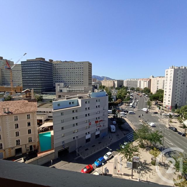 Appartement F2 à louer - 2 pièces - 50.2 m2 - MARSEILLE - 13005 - PROVENCE-ALPES-COTE-D-AZUR - Century 21 Longchamp Immobilier