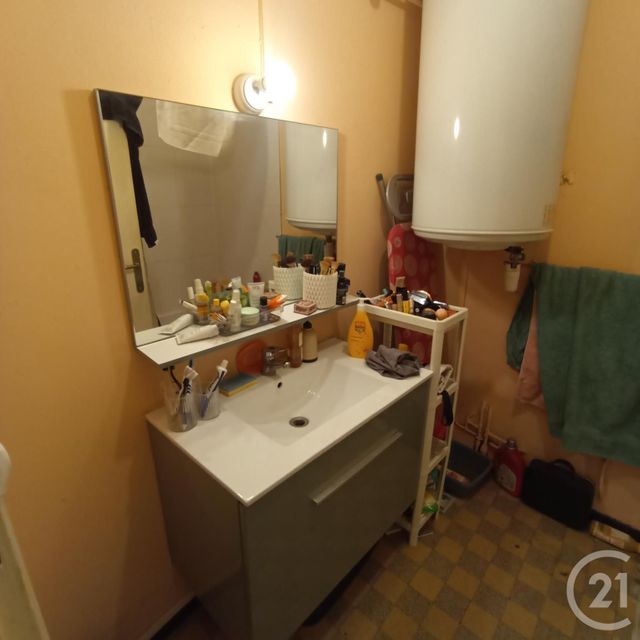 Appartement F2 à louer - 2 pièces - 50.2 m2 - MARSEILLE - 13005 - PROVENCE-ALPES-COTE-D-AZUR - Century 21 Longchamp Immobilier