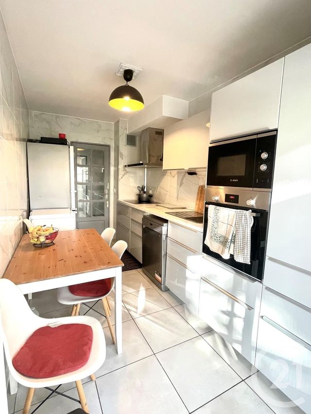 Appartement F4 à vendre - 4 pièces - 85.05 m2 - MARSEILLE - 13004 - PROVENCE-ALPES-COTE-D-AZUR - Century 21 Longchamp Immobilier