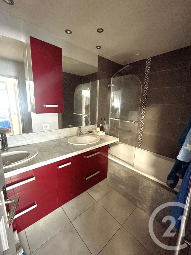 Appartement F4 à vendre - 4 pièces - 85.05 m2 - MARSEILLE - 13004 - PROVENCE-ALPES-COTE-D-AZUR - Century 21 Longchamp Immobilier