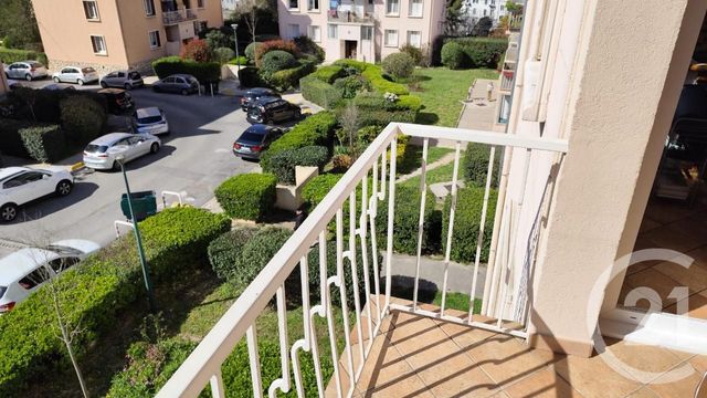 Afficher la photo en grand Appartement à vendre - 4 pièces - 69.0 m2 - MARSEILLE - 13004 - PROVENCE-ALPES-COTE-D-AZUR - Century 21 Longchamp Immobilier