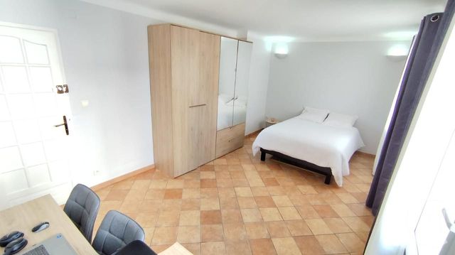 Afficher la photo en grand Appartement à vendre - 4 pièces - 69.0 m2 - MARSEILLE - 13004 - PROVENCE-ALPES-COTE-D-AZUR - Century 21 Longchamp Immobilier