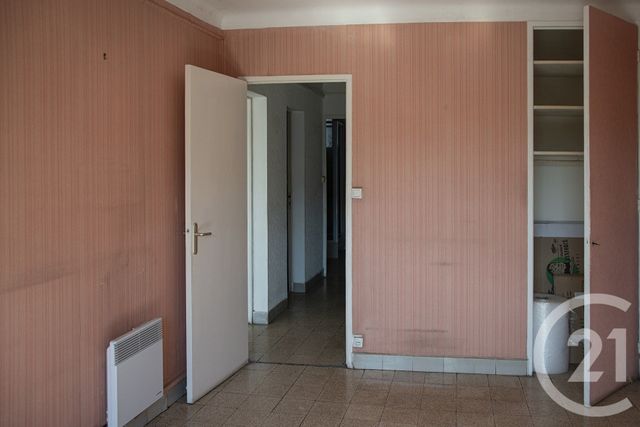 Appartement F3 à vendre - 3 pièces - 55.25 m2 - MARSEILLE - 13004 - PROVENCE-ALPES-COTE-D-AZUR - Century 21 Longchamp Immobilier