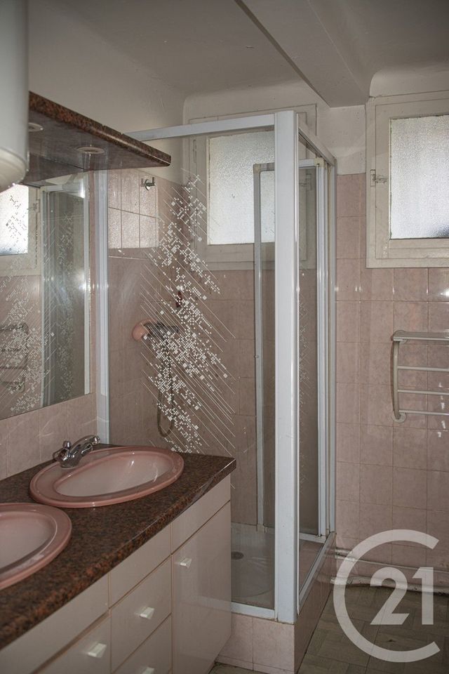 Appartement F3 à vendre - 3 pièces - 55.25 m2 - MARSEILLE - 13004 - PROVENCE-ALPES-COTE-D-AZUR - Century 21 Longchamp Immobilier