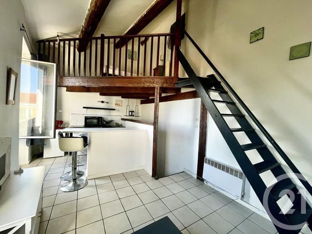 Appartement T1 à louer - 1 pièce - 29.6 m2 - MARSEILLE - 13016 - PROVENCE-ALPES-COTE-D-AZUR - Century 21 Longchamp Immobilier