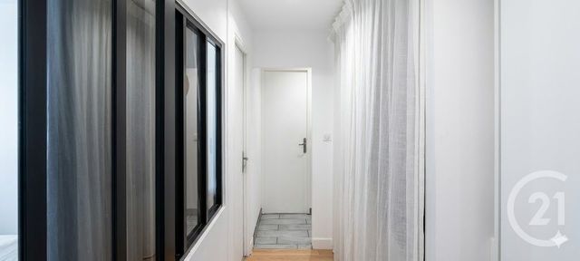 Appartement T3 à louer - 3 pièces - 63.42 m2 - MARSEILLE - 13004 - PROVENCE-ALPES-COTE-D-AZUR - Century 21 Longchamp Immobilier