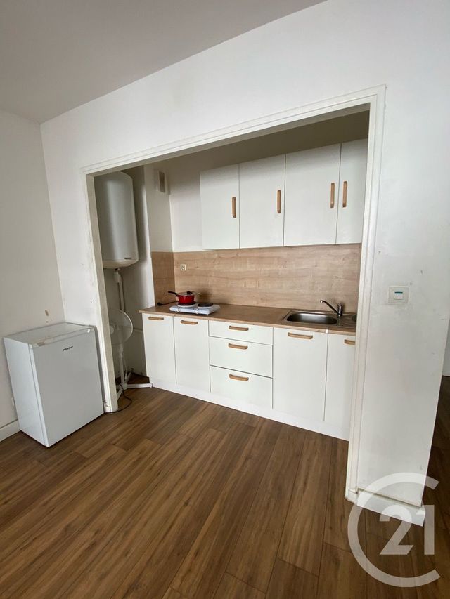 Appartement F1 à vendre - 1 pièce - 27.83 m2 - MARSEILLE - 13004 - PROVENCE-ALPES-COTE-D-AZUR - Century 21 Longchamp Immobilier