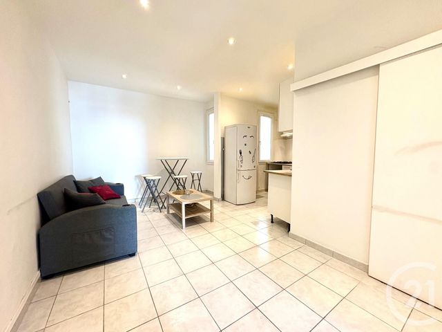 Afficher la photo en grand Appartement T3 à vendre - 3 pièces - 54.4 m2 - MARSEILLE - 13001 - PROVENCE-ALPES-COTE-D-AZUR - Century 21 Longchamp Immobilier
