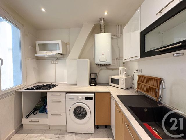 Afficher la photo en grand Appartement T3 à vendre - 3 pièces - 54.4 m2 - MARSEILLE - 13001 - PROVENCE-ALPES-COTE-D-AZUR - Century 21 Longchamp Immobilier