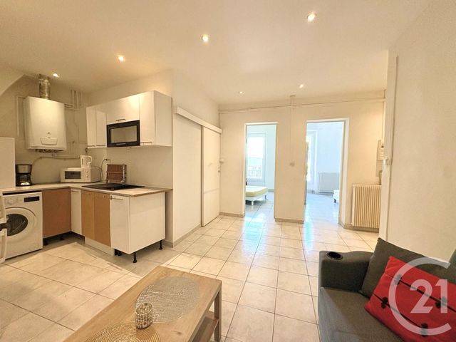Afficher la photo en grand Appartement T3 à vendre - 3 pièces - 54.4 m2 - MARSEILLE - 13001 - PROVENCE-ALPES-COTE-D-AZUR - Century 21 Longchamp Immobilier