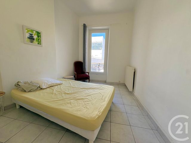 Afficher la photo en grand Appartement T3 à vendre - 3 pièces - 54.4 m2 - MARSEILLE - 13001 - PROVENCE-ALPES-COTE-D-AZUR - Century 21 Longchamp Immobilier