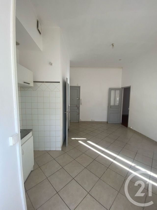 Appartement à vendre - 2 pièces - 41.85 m2 - MARSEILLE - 13004 - PROVENCE-ALPES-COTE-D-AZUR - Century 21 Longchamp Immobilier