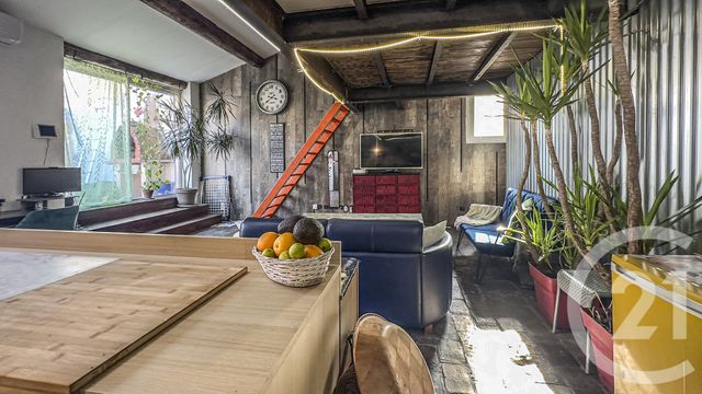 Afficher la photo en grand Appartement F2 bis à vendre - 2 pièces - 58.75 m2 - MARSEILLE - 13004 - PROVENCE-ALPES-COTE-D-AZUR - Century 21 Longchamp Immobilier