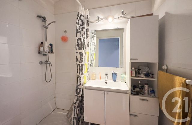 Appartement T3 à vendre - 3 pièces - 66.02 m2 - MARSEILLE - 13013 - PROVENCE-ALPES-COTE-D-AZUR - Century 21 Longchamp Immobilier