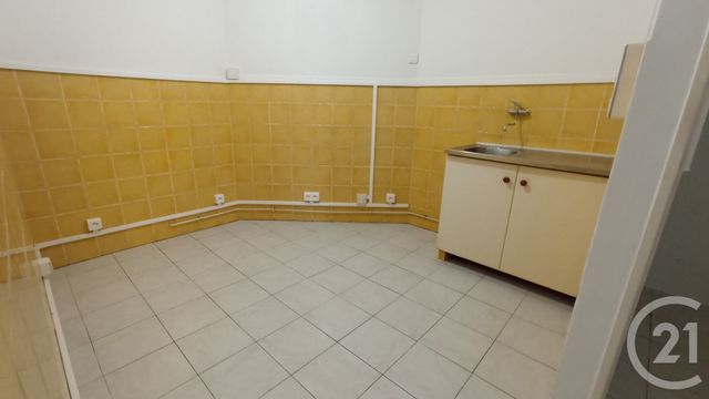 Appartement F1 bis à louer - 2 pièces - 51.18 m2 - MARSEILLE - 13004 - PROVENCE-ALPES-COTE-D-AZUR - Century 21 Longchamp Immobilier